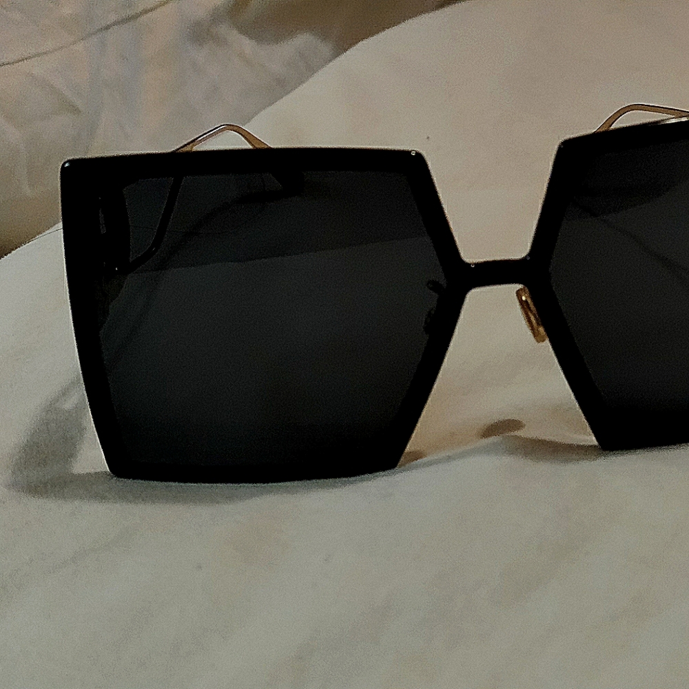 30 Montaigne sunglasses women